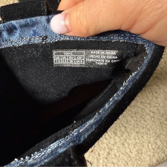 TOMS Laurel Black Suede Ankle Booties size 7.5 - Picture 5 of 9